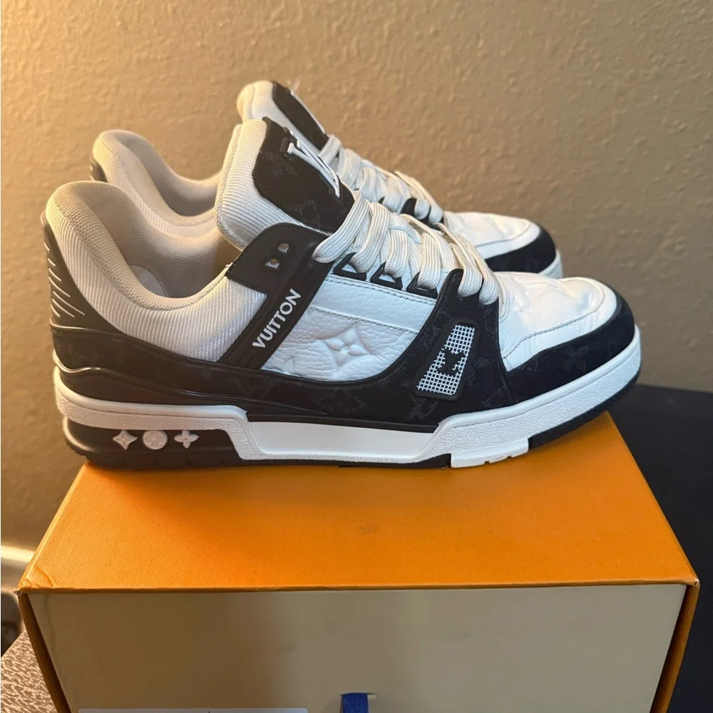 Louis Vuitton skates & balenciaga runners - Picture 8 of 9